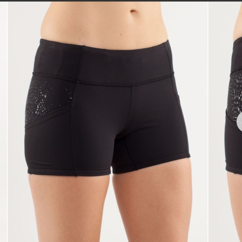 😍Black Lululemon Run: shorty short😍